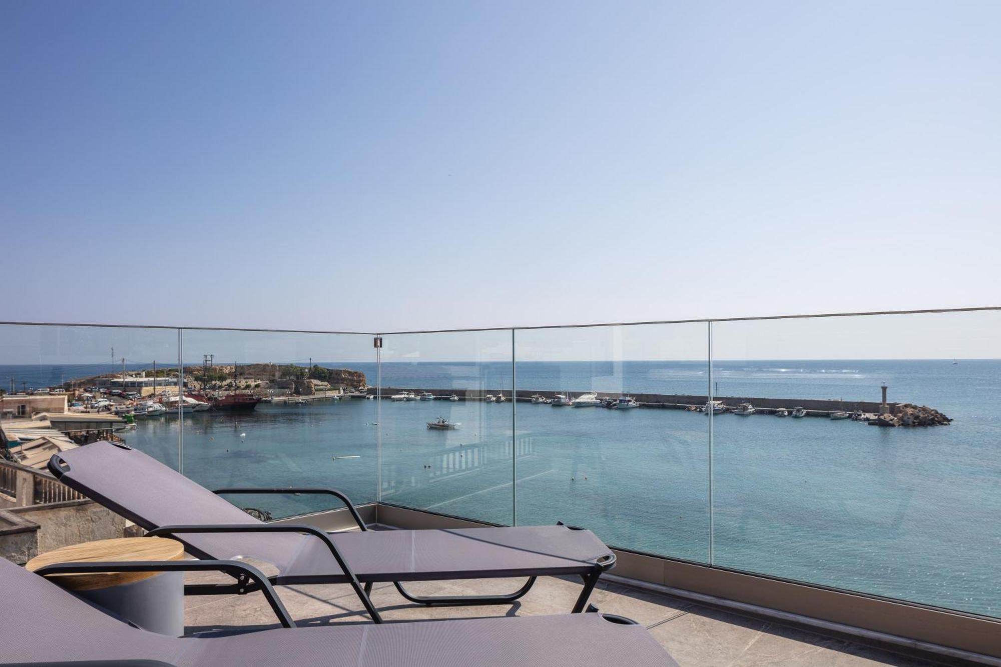 Skipper Beachfront Suites Hersonissos  Zewnętrze zdjęcie