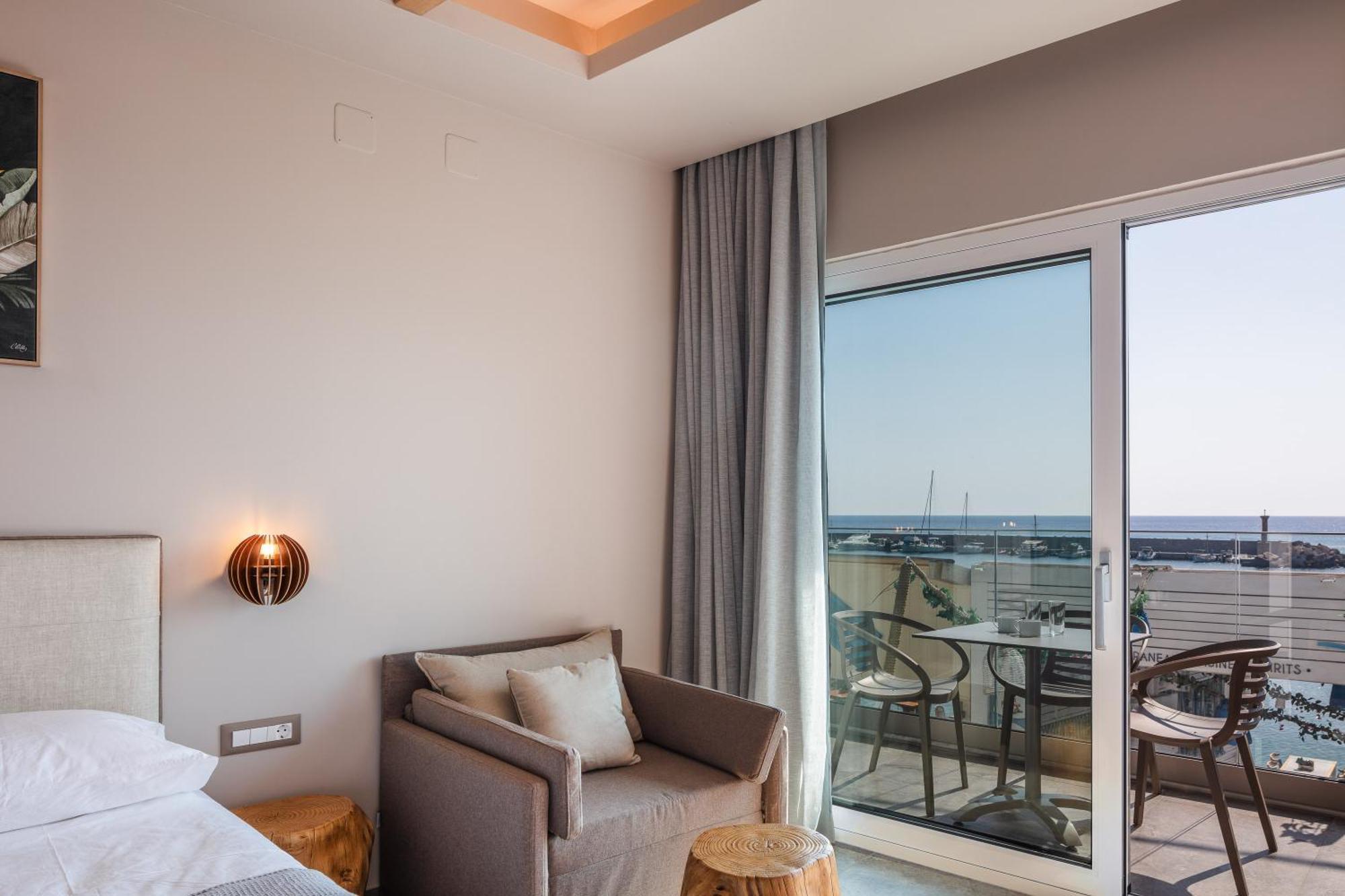 Skipper Beachfront Suites Hersonissos  Pokój zdjęcie
